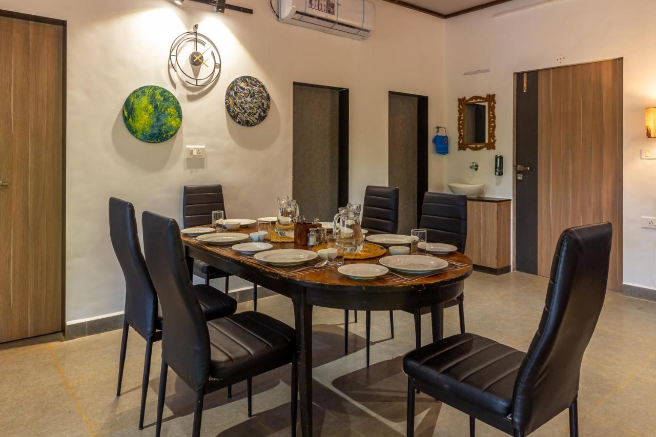 Saffronstays Apricus Farm, Karjat Buitenkant foto
